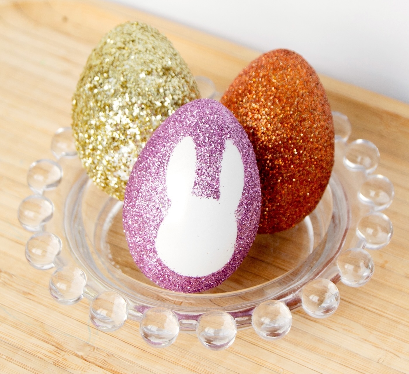 DIY Glittered Eggs using Mod Podge