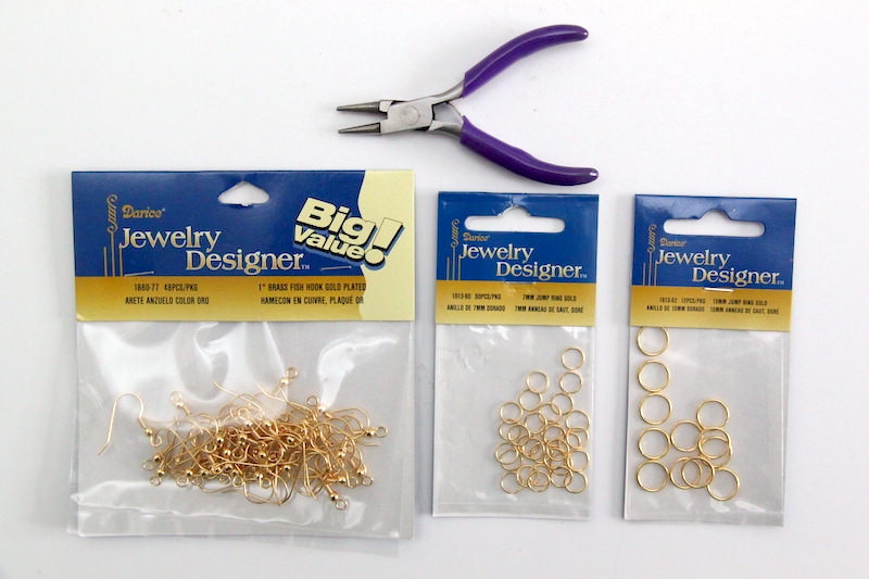 Jewelry findings and jewelry tool