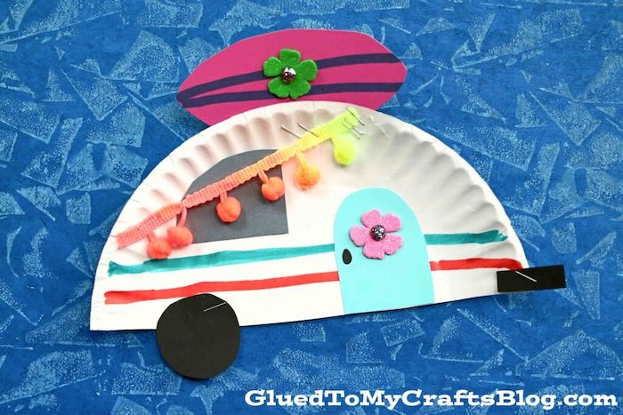 Paper plate beach camper